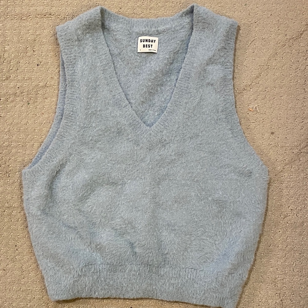 Sunday Best (Aritzia) sweater vest - Sz S - Picture 2 of 4
